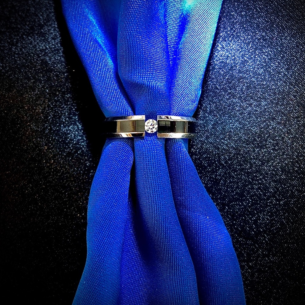 Ring/ Band with stone